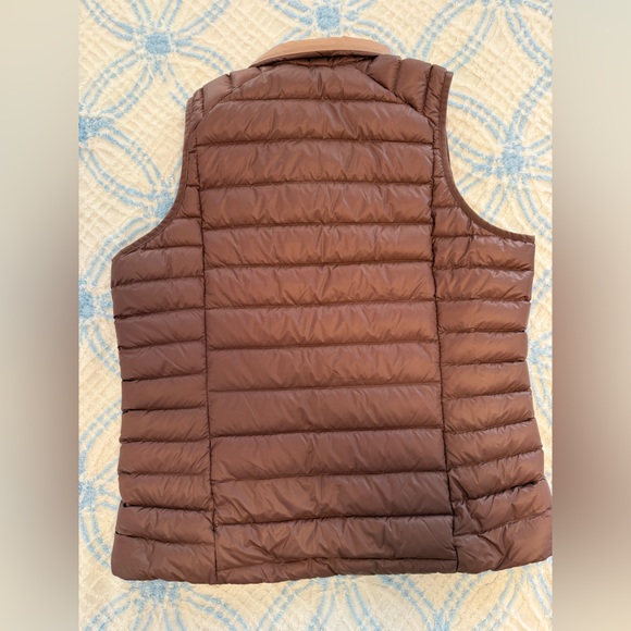NEW Women’s Patagonia down vest XL - Picture 3 of 7
